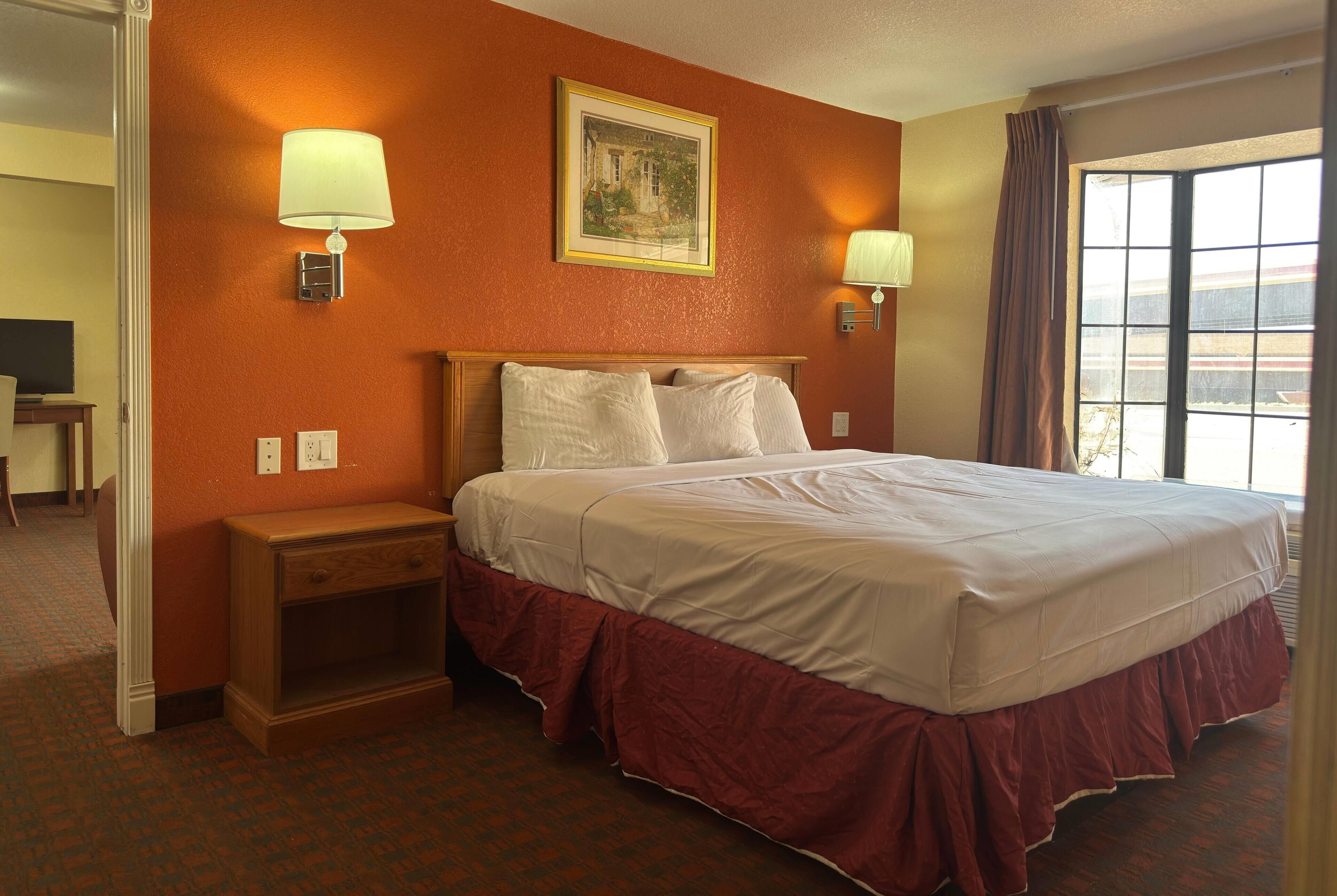 Suite, 1 Bedroom, Non Smoking (1 King Bed)