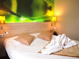 Ropa de cama de alta calidad, cunas gratuitas y wifi gratis 