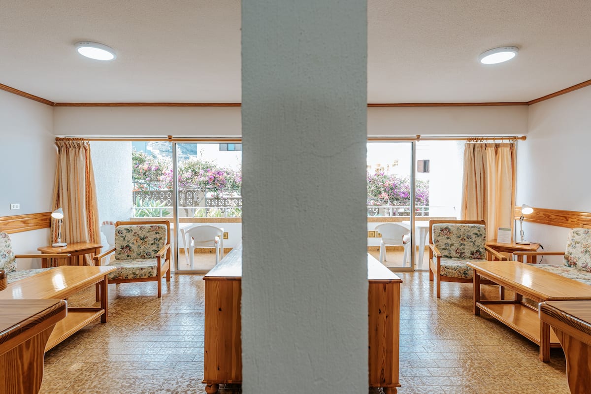 Family Room, 2 Bedrooms | 1 bedroom, in-room safe, bed sheets