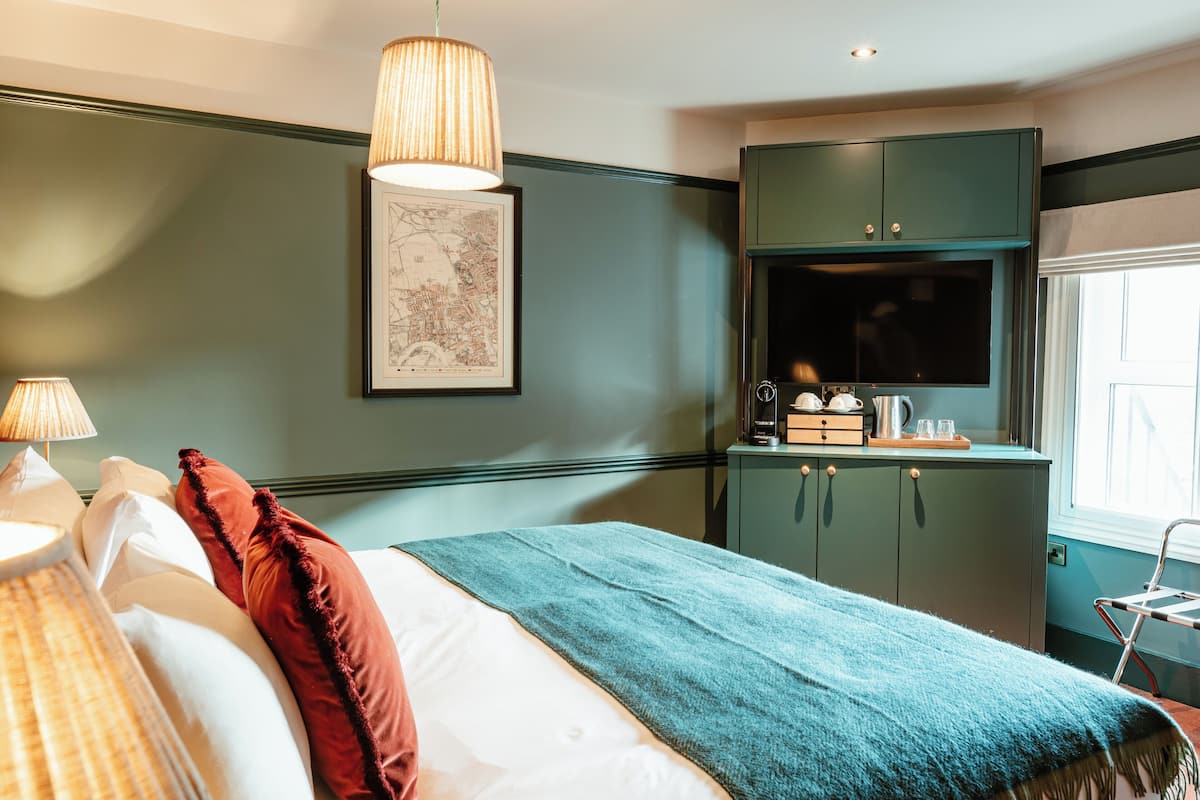 Classic Double Room | Room amenity