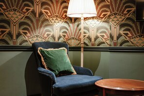 Luxury Suite | Room amenity - Hand & Flower (London)