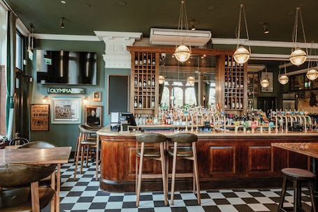 Se sirven desayunos, almuerzos y cenas