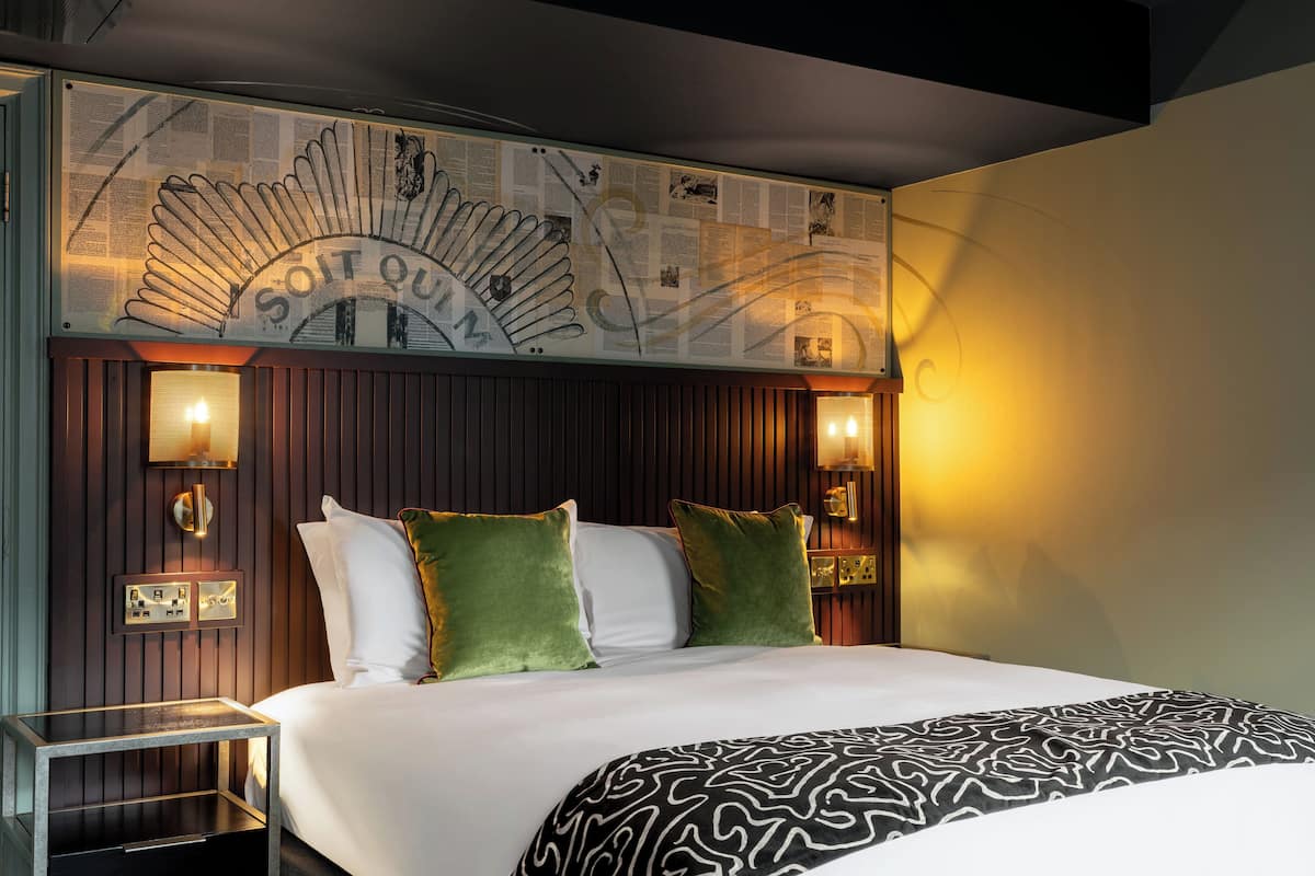 Family Room | In-room safe, desk, iron/ironing board, free WiFi