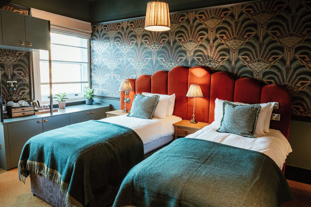 Twin Room | In-room safe, desk, iron/ironing board, free WiFi