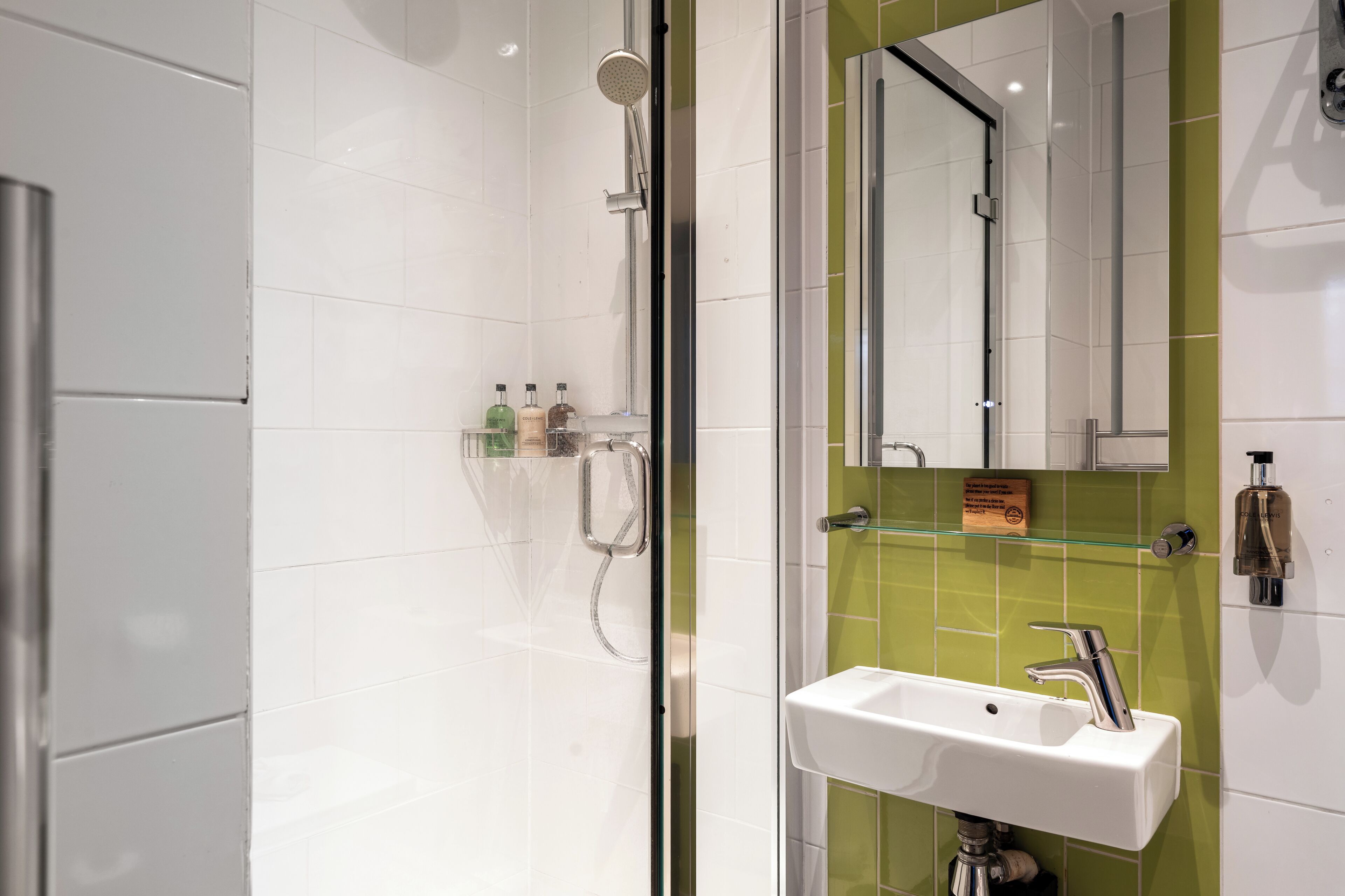 Shower, free toiletries, hair dryer, towels