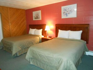 書桌、熨斗/熨衣板、免費無線上網、床單