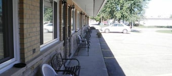 Aquarius Motel