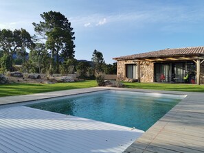Outdoor pool, a heated pool
