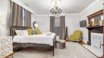 10 bedrooms, desk, iron/ironing board, free WiFi