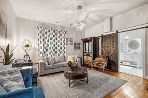 Smart TV, fireplace, music library, offices