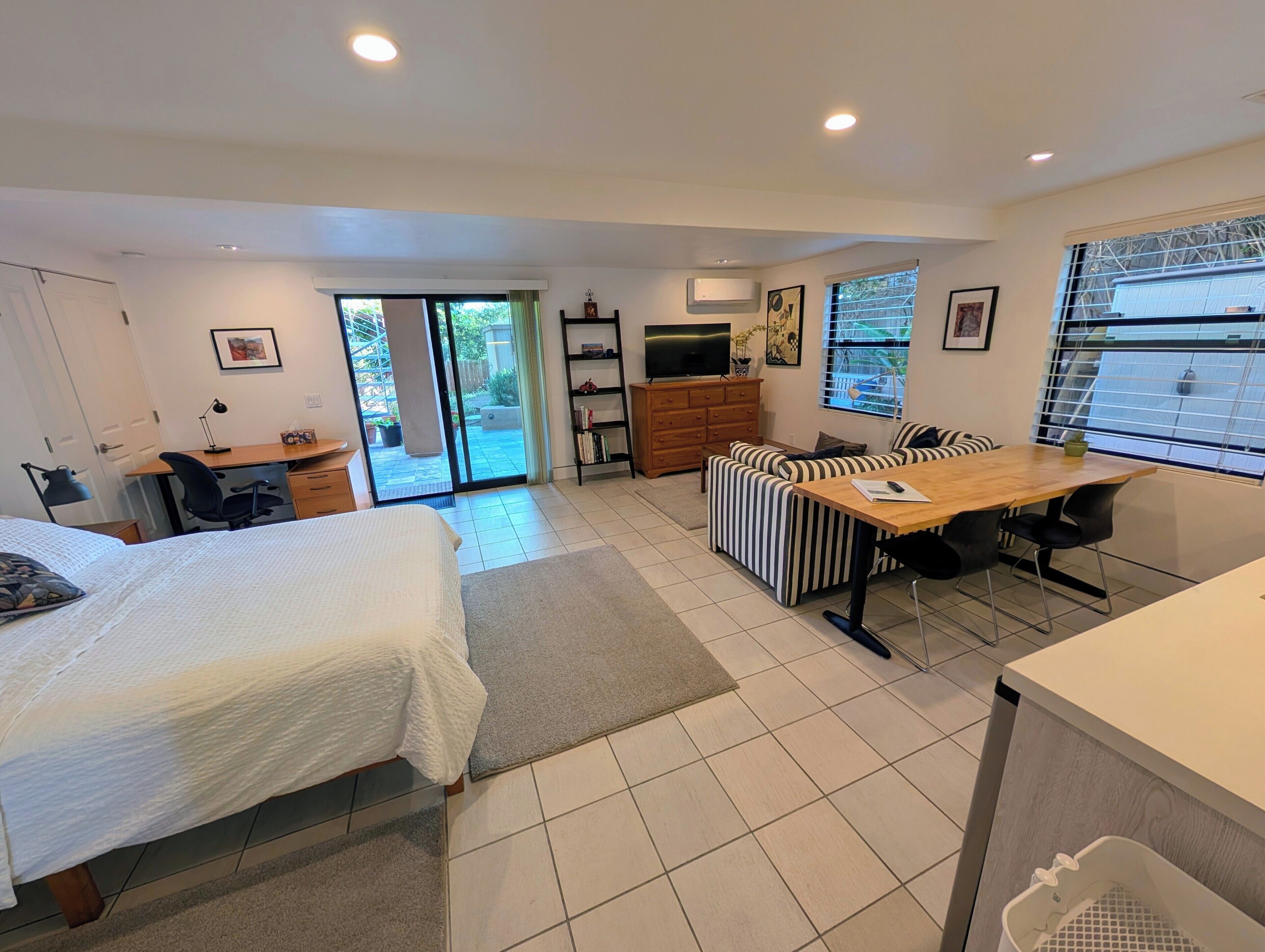 1 dormitorio, escritorio, tabla de planchar con plancha y wifi gratis