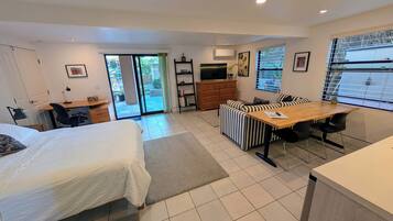 1 dormitorio, escritorio, tabla de planchar con plancha y wifi gratis