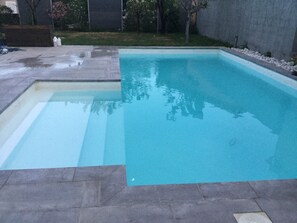 Outdoor pool - Maison Contemporaine Avec Piscine Très Bien Située (Marseille)