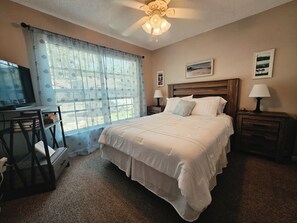 2 bedrooms, iron/ironing board, Internet, bed sheets
