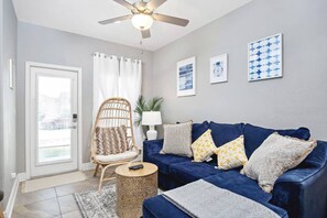 スマートテレビ、テレビゲーム、DVD プレーヤー、書庫