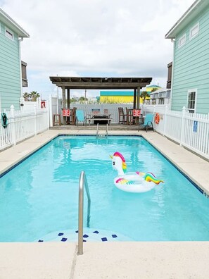 屋外プール、温水プール