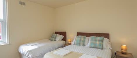 Apartemen, kamar mandi pribadi (Coconut Suite) | 3 kamar tidur