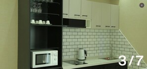 Private kitchen - APART-HOTEL Suzani (Deluxe Unit 2) (Dushanbe)