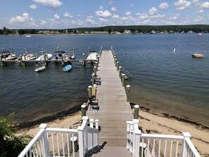Property grounds - Bright & Cheerful Coastal Cottage for Multi-week & Monthly Stays (Waterford)