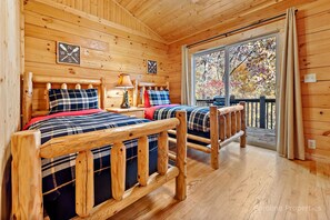 3 chambres, fer et planche à repasser, Wi-Fi gratuit, draps fournis