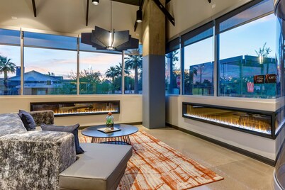 Vīb Hotel by Best Western Phoenix - Tempe