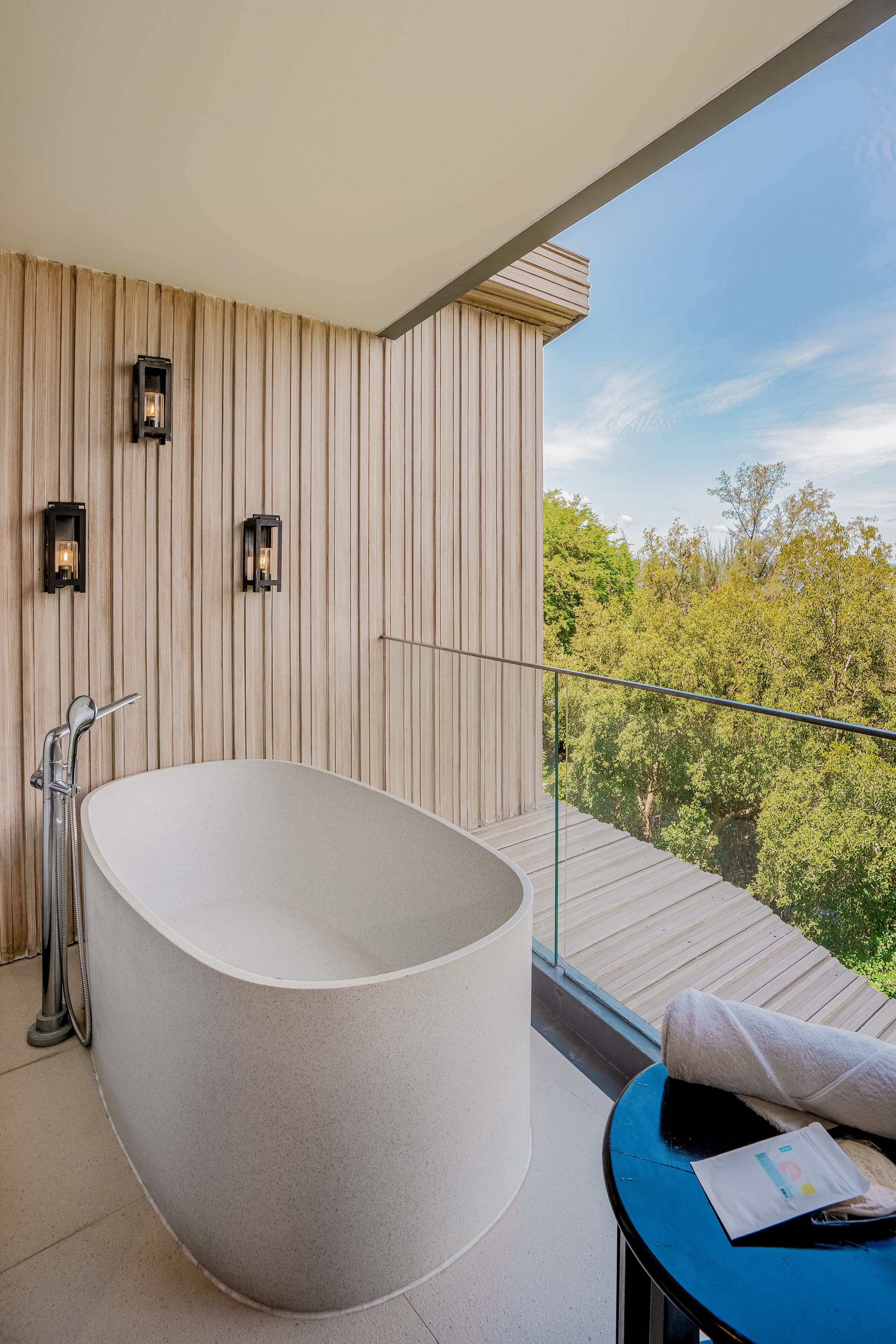 Executive Garden | Premium bedding, minibar, in-room safe, desk
