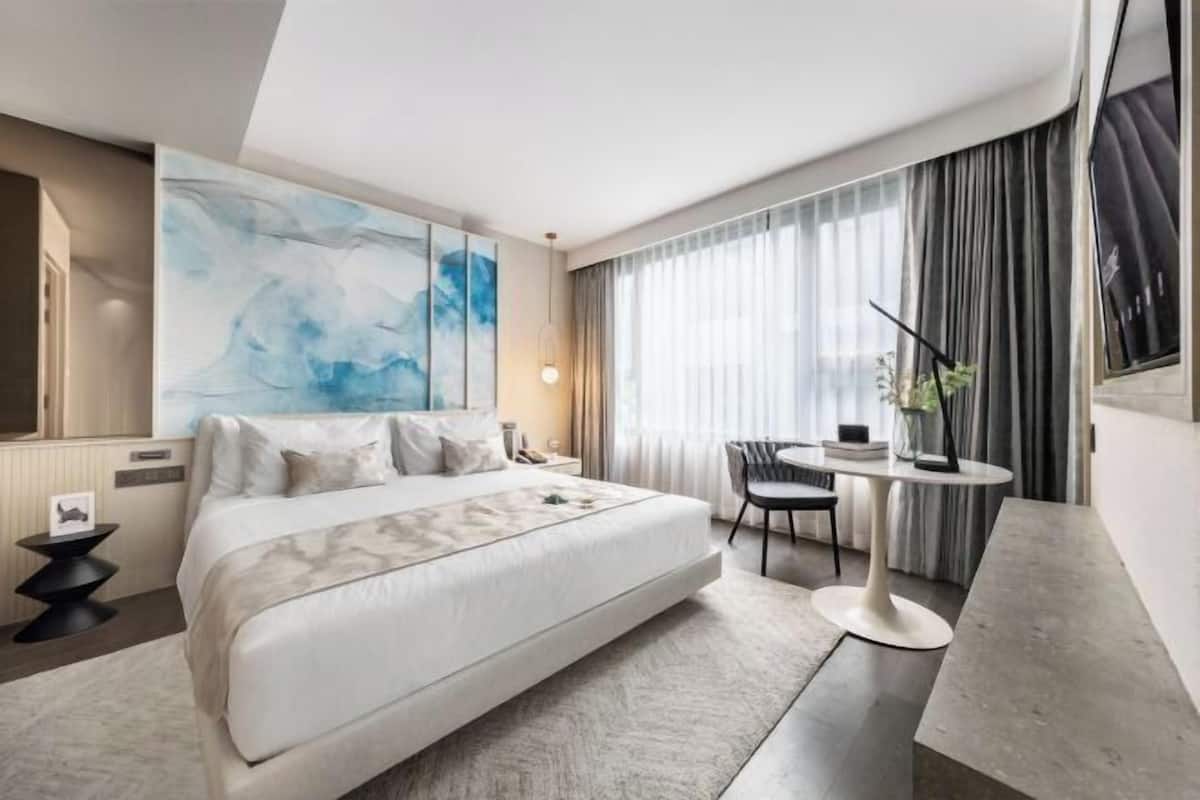 1 bedroom, minibar, in-room safe, desk