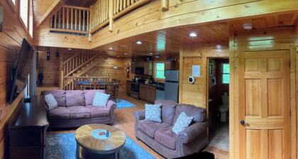 Aqua Paradise w/Private Indoor Pool & Sauna, Wi-Fi, Hot Tub, 2BED, 3BATH