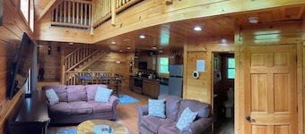 Aqua Paradise w/Private Indoor Pool & Sauna, Wi-Fi, Hot Tub, 2BED, 3BATH