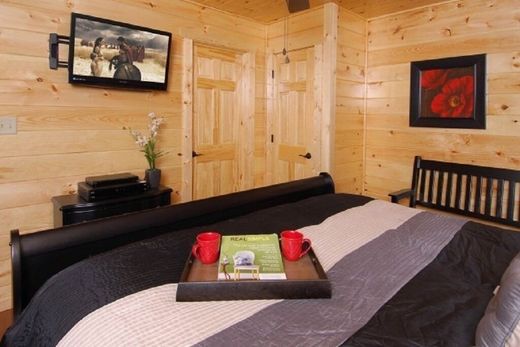 4 slaapkamers, een strijkplank/strijkijzer, gratis wifi, beddengoed