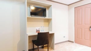 Room - RedDoorz Plus at Canley Residential (Pasig)