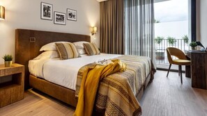 Ảnh chưa phân loại, 5 trong số 28 ảnh, nút