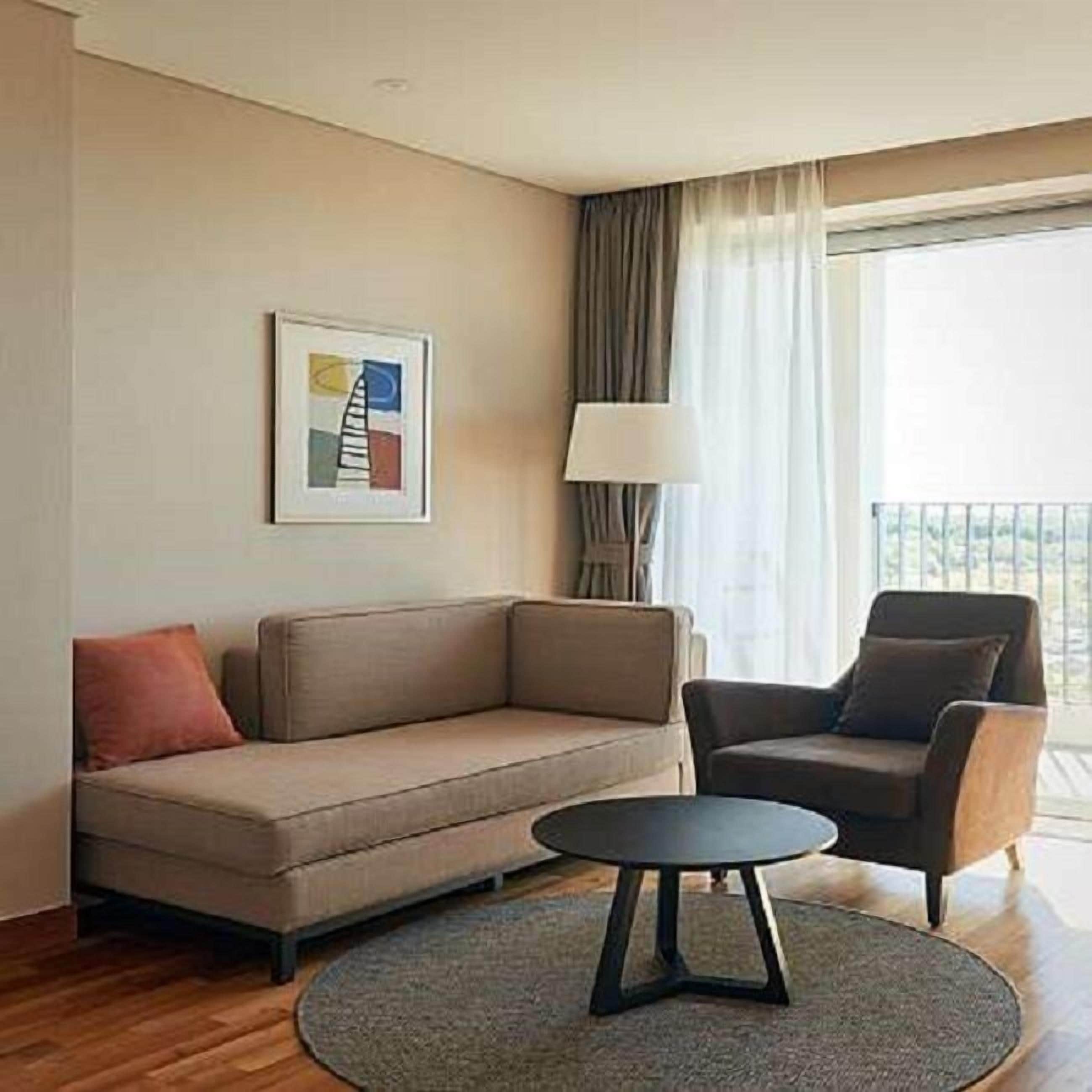 room (parlor) | in-room safe, desk, blackout curtains, soundproofing