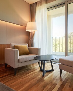 In-room safe, desk, blackout curtains, soundproofing