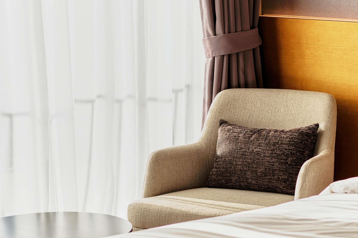 In-room safe, desk, blackout curtains, soundproofing
