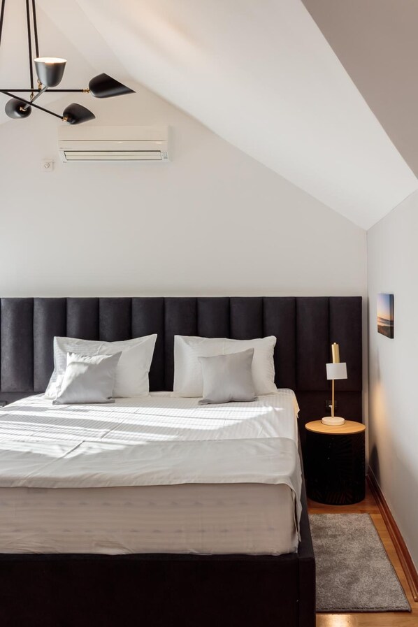 Fer et planche à repasser