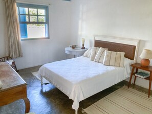 6 bedrooms, iron/ironing board, free WiFi, bed sheets - Pe na Areia Enseada a 1 Minuto a pé da Praia (Guarujá)