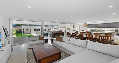 North Avoca Chill Out - Beachside Haven