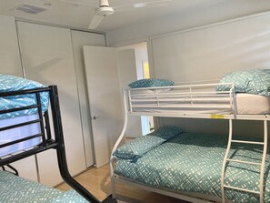 3 bedrooms, iron/ironing board, free WiFi