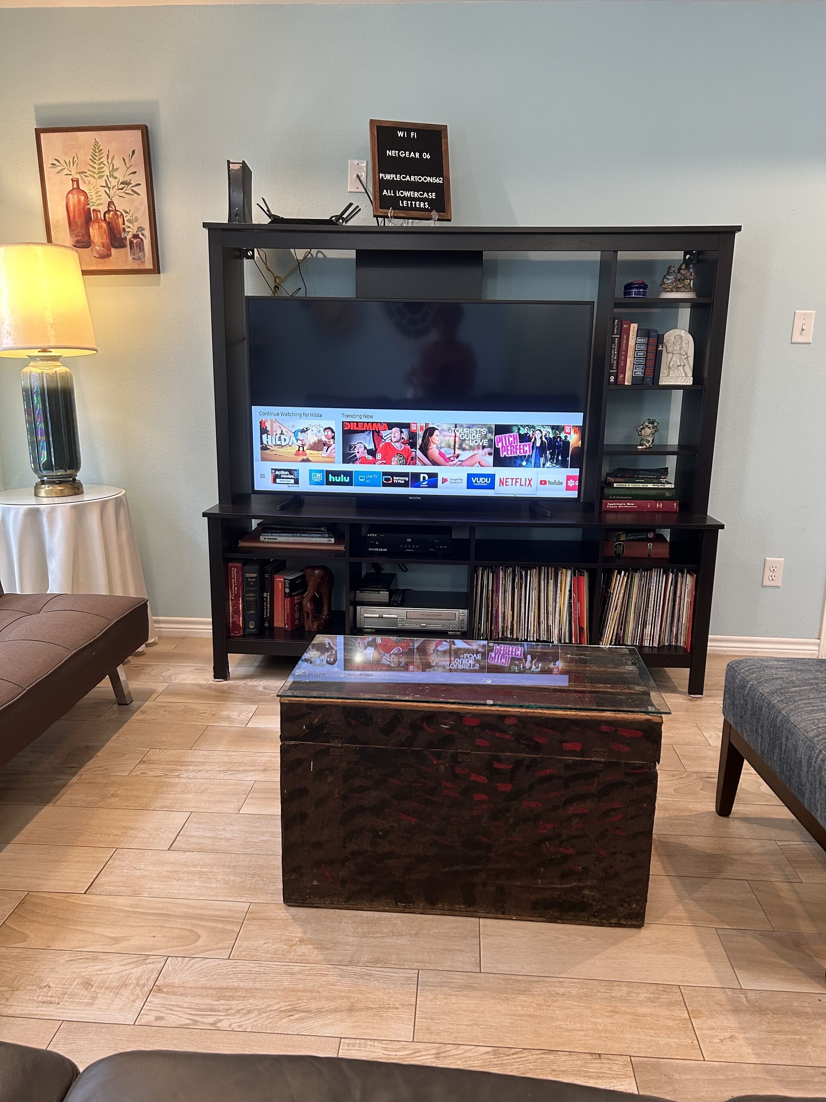 智能电视、书、打印机