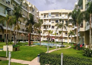 Esterni