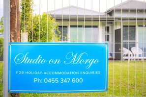 Basic Double Room - Studio on Morgo Street (Urunga)