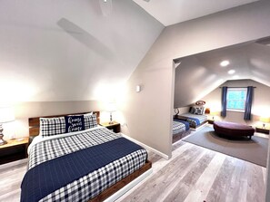 3 bedrooms, desk, iron/ironing board, travel cot