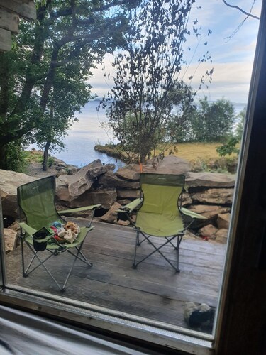 Cottage - Sleeps up to 6 & hot tub