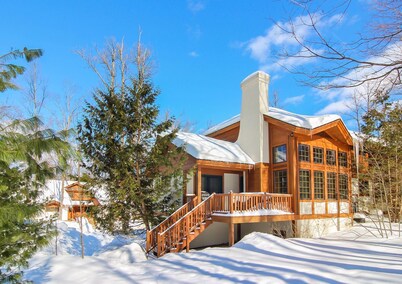 Disciples Village beautiful Condo - Steps to ski and lakes