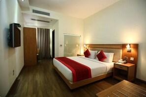 Room - PI Suites (New Delhi)