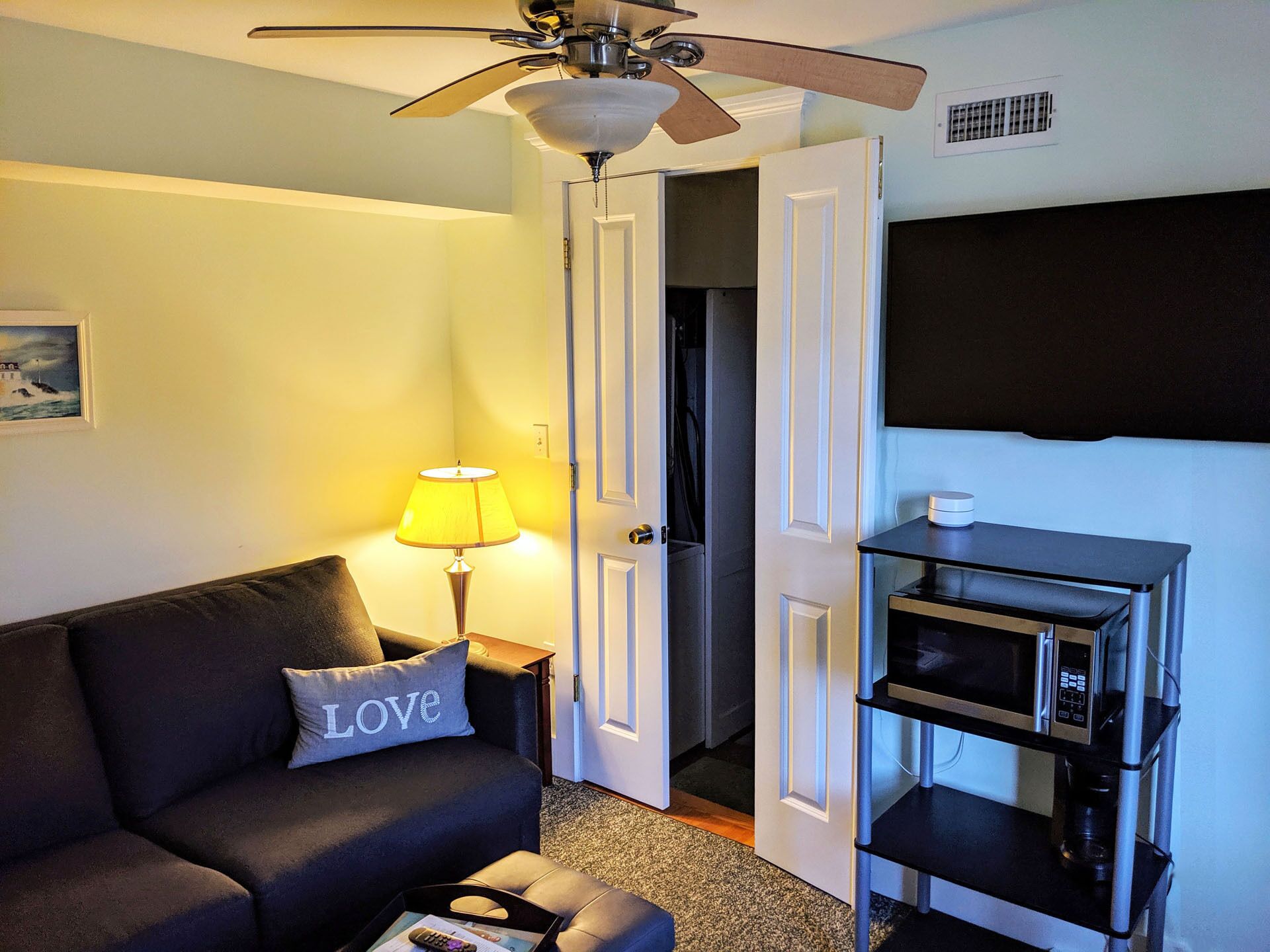NEW - Cozy Studio on Historic Thames Street