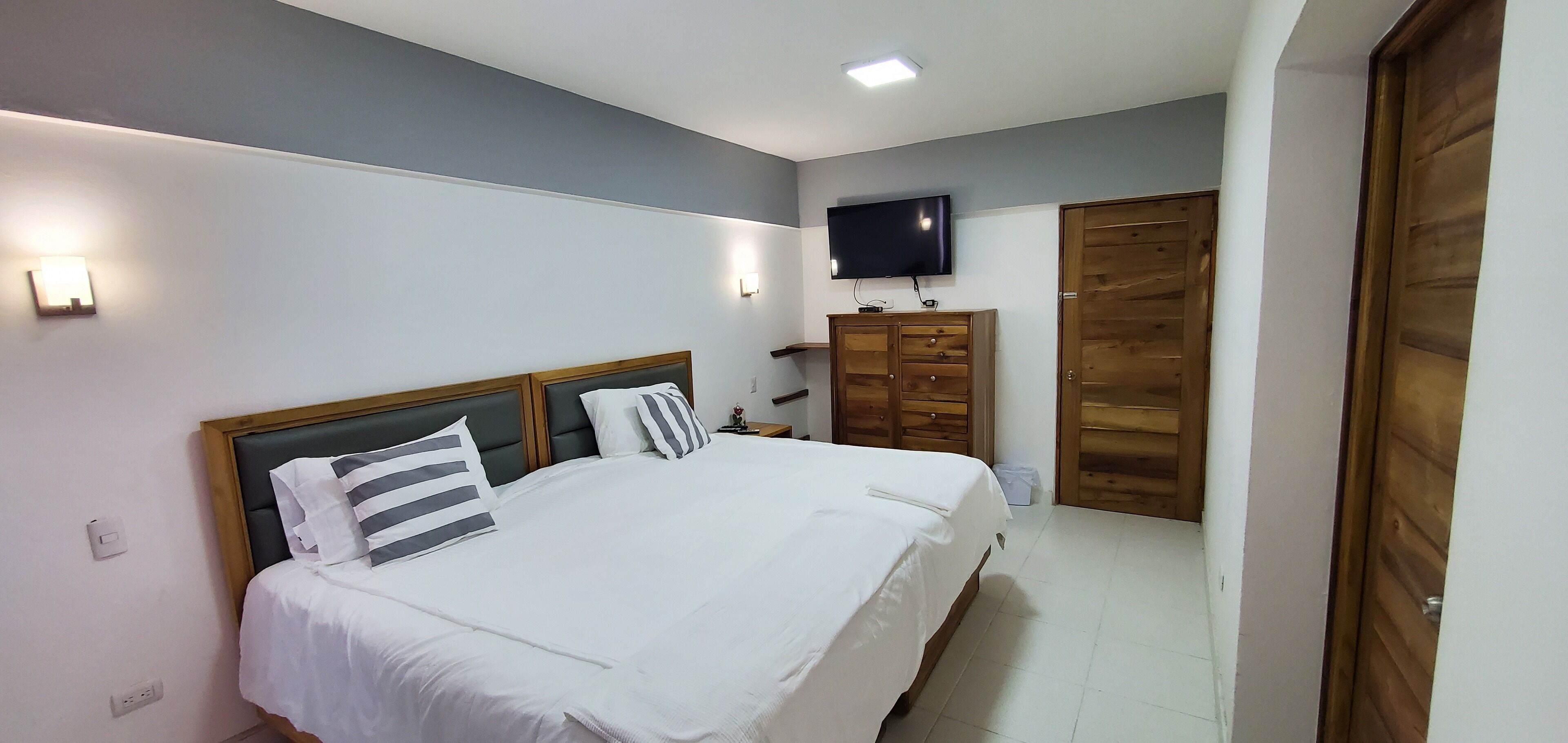 egyptian cotton sheets, premium bedding, down duvets, pillow-top beds