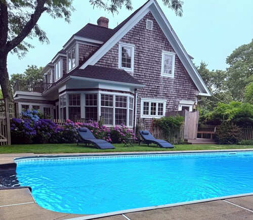 Cozy efficiency apartment/heated pool