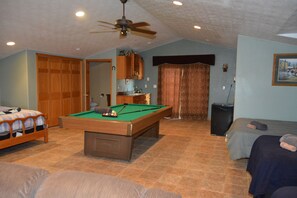 1 soverom, reiseseng for barn, wi-fi (inkludert) og sengetøy